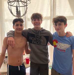 Meet your Posher, Warren